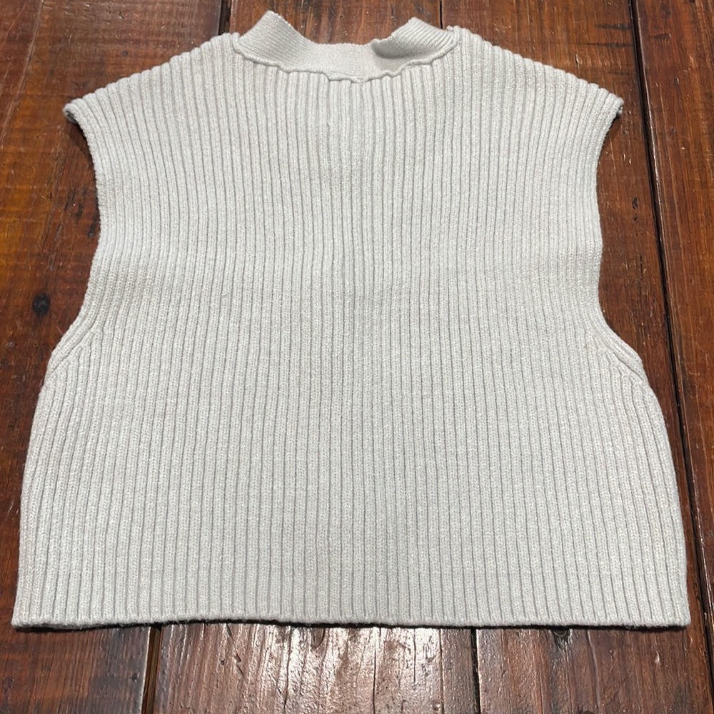 Free People Naiome Micro Vest Truthsyer Grey NWT Small - Picture 5 of 13